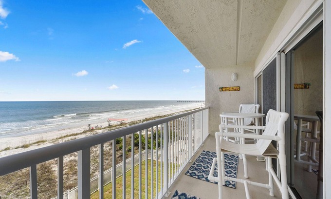 Jacksonville Beach Condominio | Jacksonville Beachdrifter by VTrips