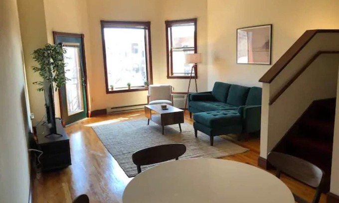 Madison Apartamento | Jacuzzi Loft-1Br Extnd Stay Near Capitol!
