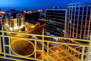 Odessa City Center Apartamento | Jacuzzi Penthouse seaview by Deribasovskaya