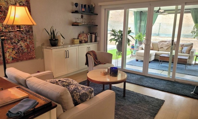 Rancho Penasquitos Casa | Jacuzzi, private yard, modern open kitchen. 1-6 months preferred.