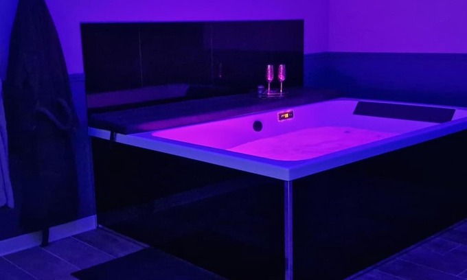 Montauban Apartamento | Jacuzzi spa jardin clim parking wifi Montauban
