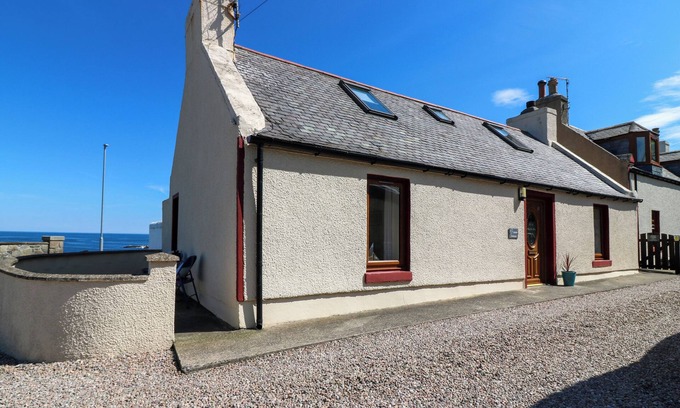 Macduff Cabaña | JADE COTTAGE, pet friendly, character holiday cottage in Macduff