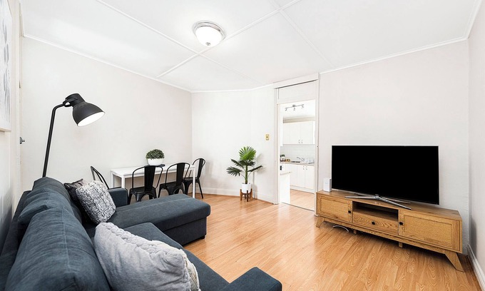 Newtown Casa | Jam Home | Heart of Newtown Gem Stylish Central Convenient minutes to King St
