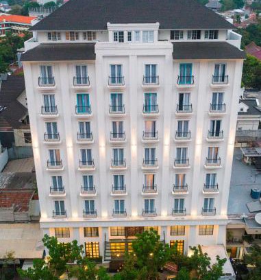 Jakarta Hotel | Jambuluwuk Thamrin Hotel