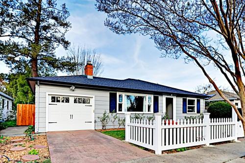 Junior College Neighborhood Association Casa | James House