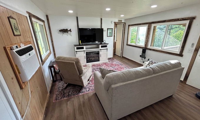Glen Wilton Casa | James river - fincastle retreat by baileywickfarm