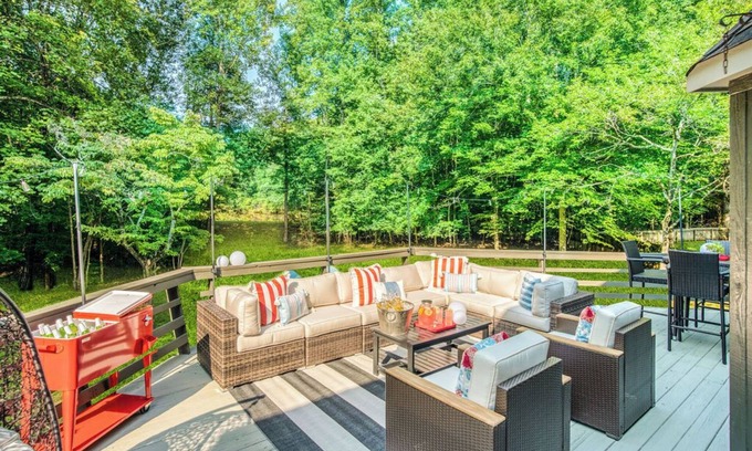 Jamestown Casa | Jamestown Retreat with Hot Tub & More