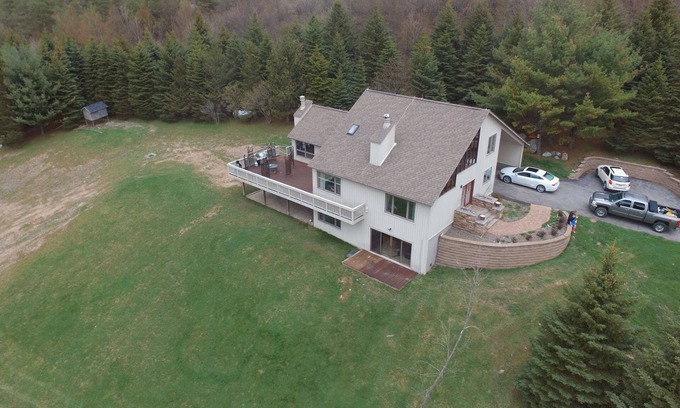 Jamesville Casa | Jamesville New York - Top Of The World Views