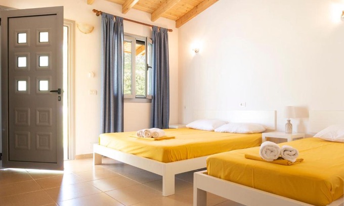 Himare Apartamento | Janakis Garden Livadi Beach