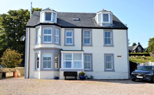 Ardrishaig Casa | Janeville Holiday Apartment