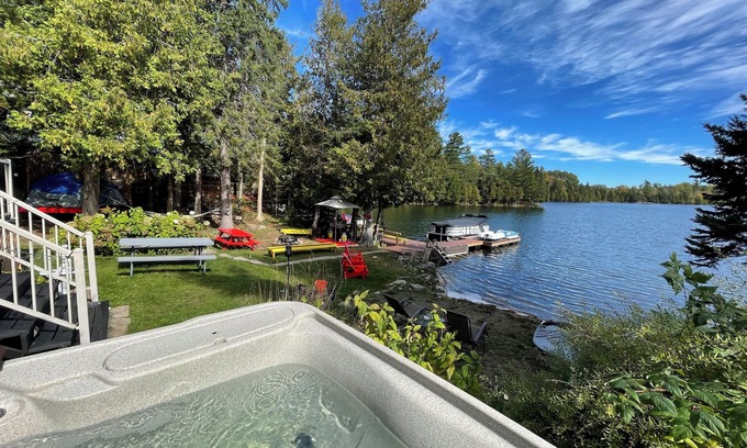Highlands East Casa | Jani's Lakeview Cottage