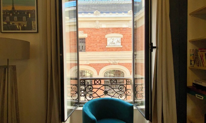 Quartier de la Salpetriere Apartamento | Jardin des Plantes, apartment ideally located in the 5th arrondissement.