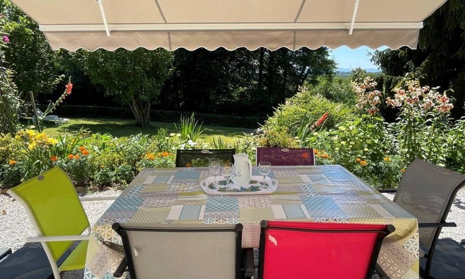 Sus Casa | JARDIN FLEURI - SUS - Gîte