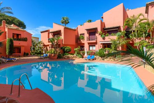 Nikki Beach Apartamento | Jardines de Don Carlos Marbella