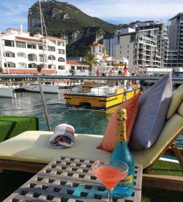 Gibraltar Alquiler De Eote | JASMINE CORAL JAY Boutique Boatel Ocean Village