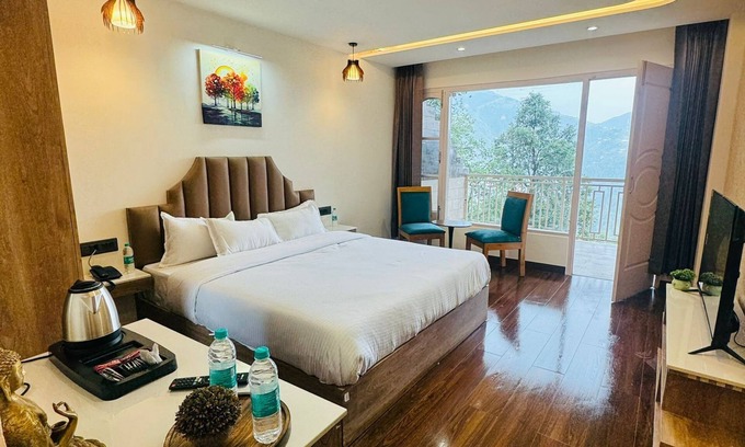 Dalhousie Hotel | Jasmine Hotel Mall Road Dalhousie