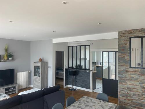 Saint-Marc Apartamento | Jaurès-Pilier rouge/App spacieux/3 chambres/6 pers
