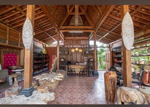 Lombok Casa | JavaLO Lite