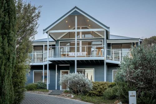 Augusta Casa | Jay's Beach House I Private Properties
