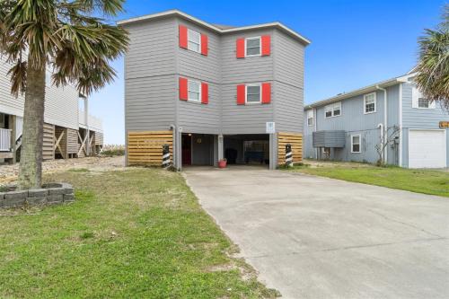 Oak Island Casa | Jay`s Nest Brunswick Vacation Rentals Ocean front home