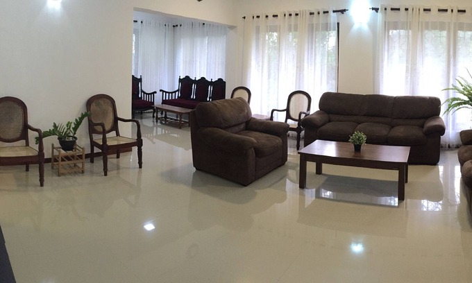 Hikkaduwa Casa | Jaya Villa 4 BR with a private pool