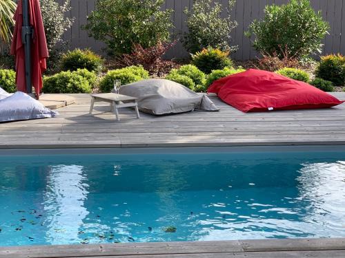 Lege-Cap-Ferret Casa | JC FERRET