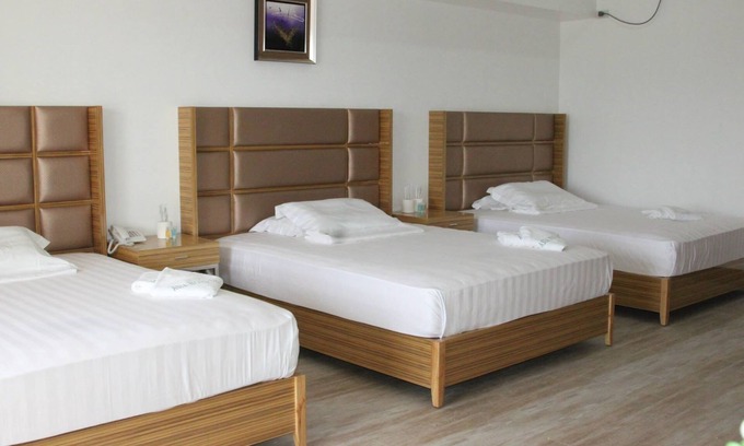 Puerto Princesa City Centre Hotel | Jeamco Royal Hotel - Palawan