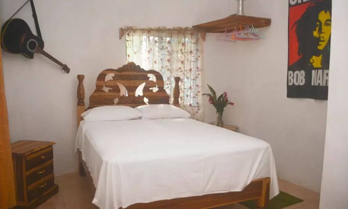 Fairy Hill Casa | Jeff's Downstairs Room at Robin Hood guesthouse