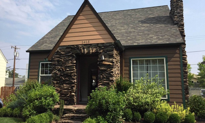 Northeast Neighbors Casa | Jefferson Garden Cottage