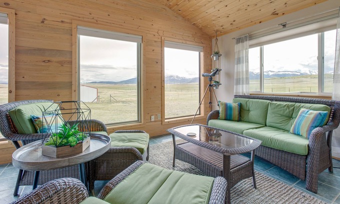 Jefferson Casa | Jefferson Home w/ Mountain Views: Near Ski Slopes!