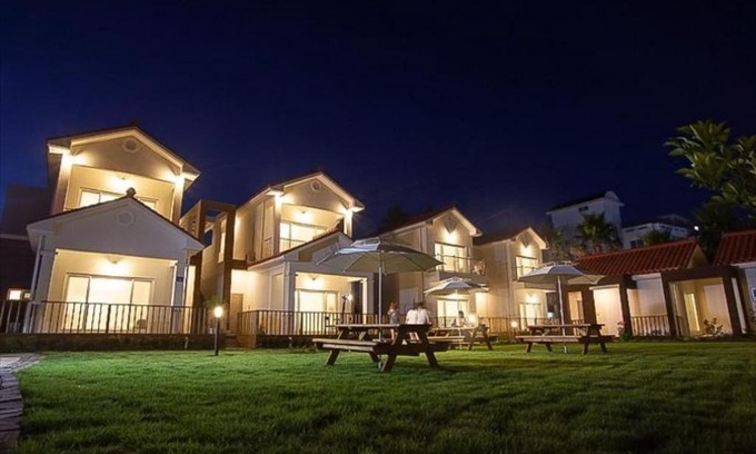 Namwon Casa | Jeju Soranghozen Pension