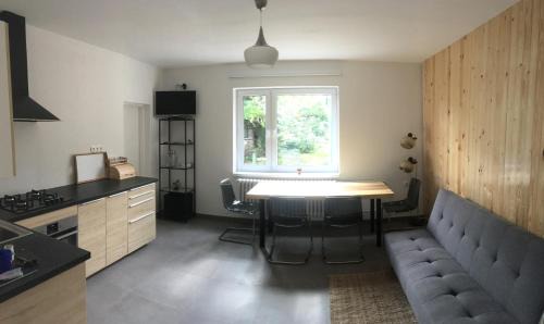 Jelenec Apartamento | Jelenec House