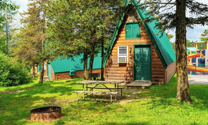 North Java Hotel | Jellystone Park of Western New York