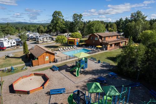 Petoskey Otro | Jellystone Park TM Petoskey