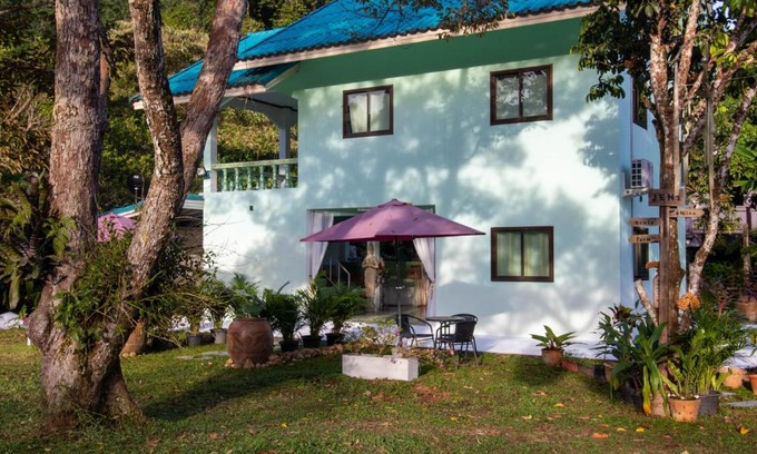 Ko Chang Casa | JENI Homestay โฮมสเตย์หลังใหญ่ปิ้งย่างได้