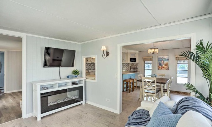 Nettles Island Casa | Jensen Beach Home with Private Beach Access!