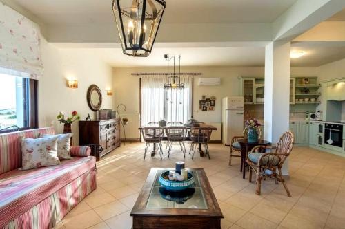 Alexandroupoli Casa | Jeremy's Villa