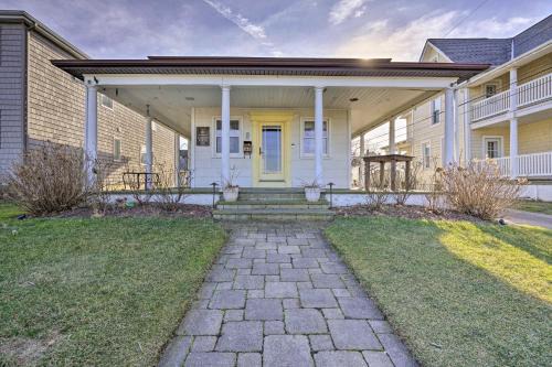 Wall Casa | Jersey Shore Getaway with Grill Walk to Beach!