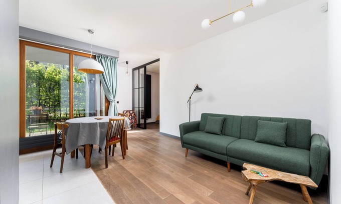 Pradnik Bialy Apartamento | Jesionowa Homely Apartment with Garden