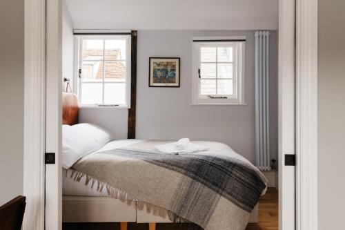Canterbury Casa | Jesticos, Very Central Beautiful , 1 FOC Parking Included