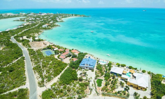 Ocean Point Villa | Jewel Estates - Two waterfront villas with breath taking views of Sapodilla Bay