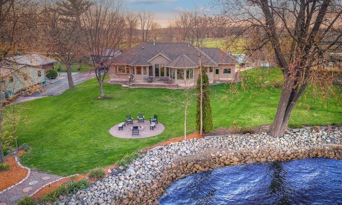Fremont Casa | Jewel of Poygan Shores - Lake/Games/Relaxation