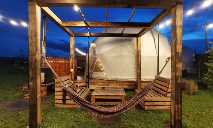 Tsilkani Cama Y Desayuno | Jewelberry Glamping
