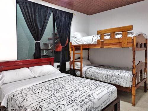 Baños de Agua Santa Casa | JEYDE house