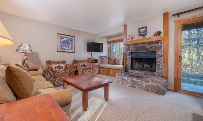 Teton Pines Condominio | JHRL - Ponderosa 413, Perfect for a couple