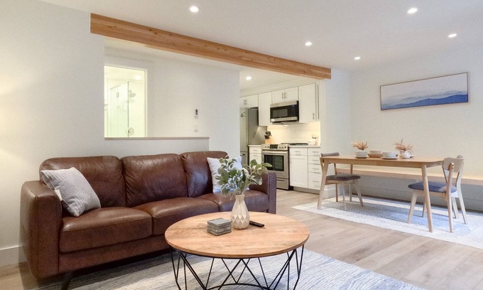 Teton Village Condominio | JHRL - Tensleep A3 - Beautifully renovated condo, short walk to Teton Village center