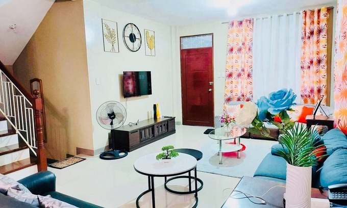 Daet Casa | JimmyDi Sweet Home- With swimming pool, close to everything-12 min to the beach.