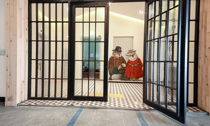 Jinju Hotel | Jinju Hotel Owl