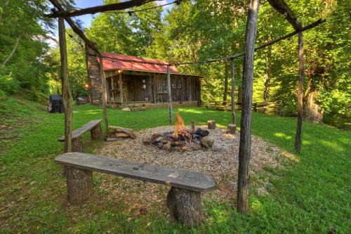 Epworth Casa | JME Retreat at the Cohutta Reserve - Pet Friendly