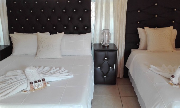 Moses Kotane Casa | Joezebel Guest House